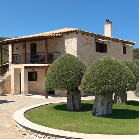 Nestor Villa, With Heated Pool & Absolute Privacy Villa *