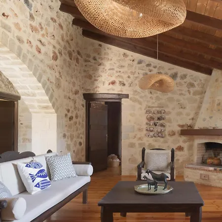 Nestor Villa, With Heated Pool & Absolute Privacy