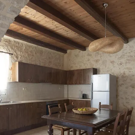 Villa Nestor Villa, With Heated Pool & Absolute Privacy